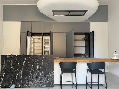 Foto Appartamento in Via V. Emanuele 87, Aversa di 140 m² con 3 locali