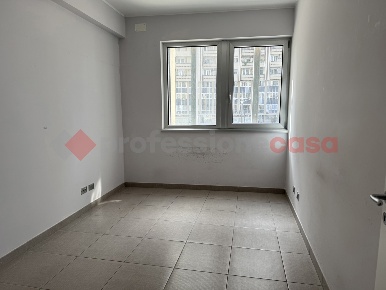Foto Ufficio in Piazzale Dante 2, Taranto Tre Carrare di 140 m² in vendita
