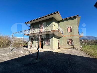 Foto Casa indipendente in Via Campisi 1, Alife Centro di 232 m² in vendita