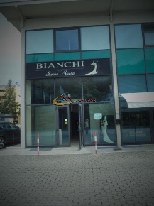 Foto Negozio a Arezzo di 130 m² con 3 locali in affitto