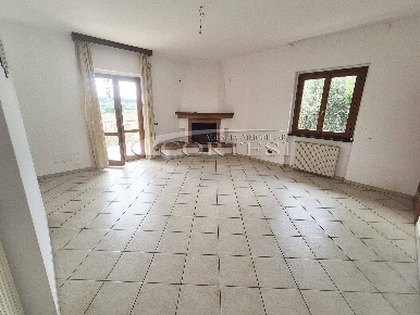Foto Appartamento in Via Luigi Galvani, Città di Castello di 130 m²