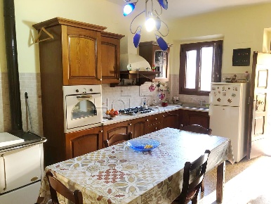 Foto Rustico in Bagnaia, Anghiari di 110 m² con 3 locali in vendita