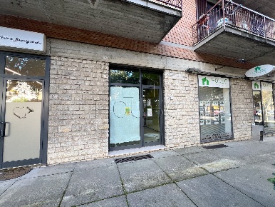 Foto Attività commerciale in Via Unità d'Italia, Umbertide di 45 m²
