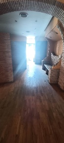 Foto Negozio in Viale Trieste 110-112, Caltanissetta Centro di 180 m²