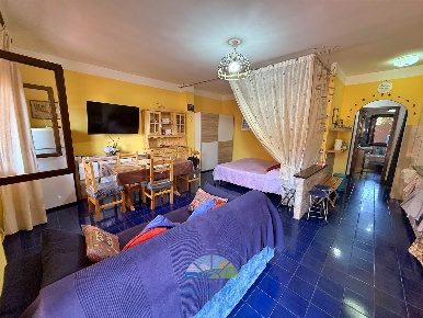 Foto Appartamento in via cala chiesa, La Maddalena di 65 m² con 3 locali