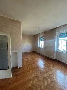 Foto Appartamento a Piombino Centro di 100 m² con 5 locali in vendita