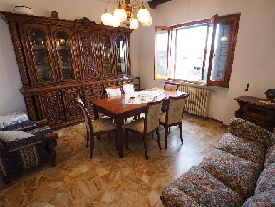 Foto Appartamento a Agliana Centro di 120 m² con 5 locali in vendita