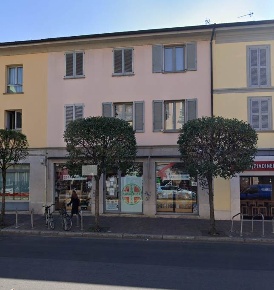 Foto Negozio in Corso Milano 11, Monza San Carlo - Stazione di 152 m²