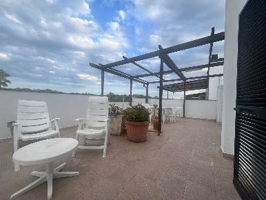 Foto Appartamento a Policoro Lido di 120 m² con 5 locali in vendita