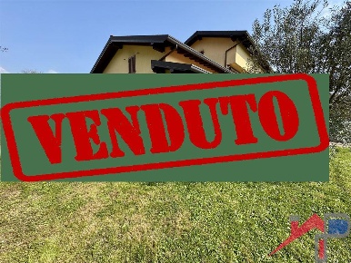Foto Villa a schiera a Olgiate Molgora Canova San Zeno di 183 m² in vendita