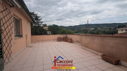 Foto Appartamento a Lamporecchio Centro di 100 m² con 4 locali in vendita