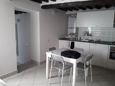 Foto Appartamento a Carrara Centro di 45 m² con 2 locali in vendita