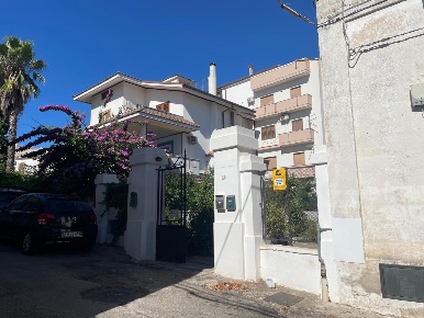 Foto Appartamento a Crispiano di 119 m² con 4 locali in vendita