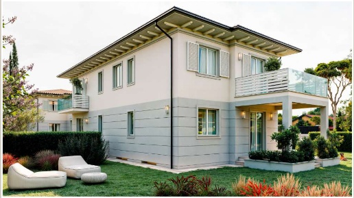 Foto Villa unifamiliare a Pietrasanta di 150 m² con 7 locali in vendita