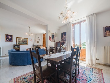 Foto Casa indipendente a Pisa Marina di Pisa di 180 m² con 7 locali