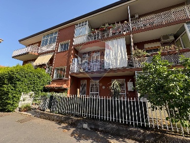 Foto Appartamento in via gravina, Tremestieri Etneo Centro di 99 m²