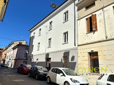 Foto Appartamento in Via Maniacco, Gorizia Centro di 43 m² con 2 locali