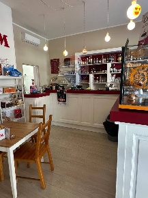 Foto Bar a Voghera Corso XXVII Marzo, Via Tortona, Via F. Rosselli di 90 m²