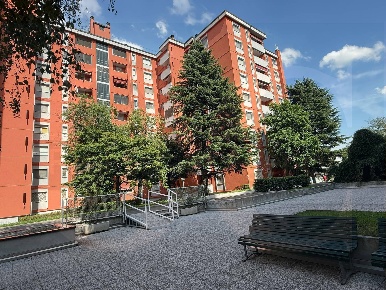 Foto Appartamento a Trezzano sul Naviglio di 99 m² con 3 locali in vendita