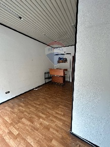 Foto Negozio in via san rocco, Monza San Rocco di 25 m² con 1 locali