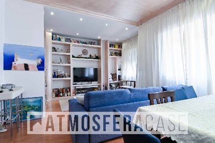 Foto Appartamento in Via Gianforte Suardi, Bergamo Corridoni di 130 m²