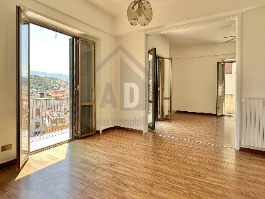 Foto Appartamento in via nicola parisio, Cosenza Centro di 148 m²