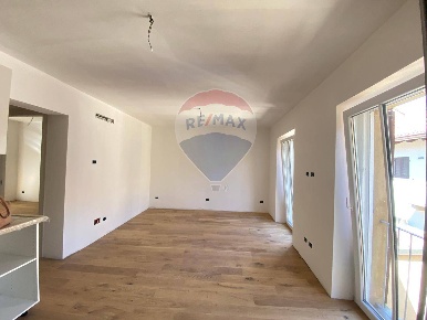 Foto Appartamento a Pavia Centro Storico di 73 m² con 3 locali in vendita