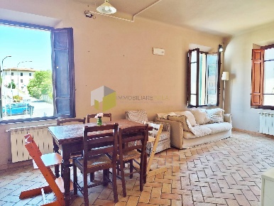 Foto Appartamento in Via San Piero, Calci Centro di 120 m² con 4 locali