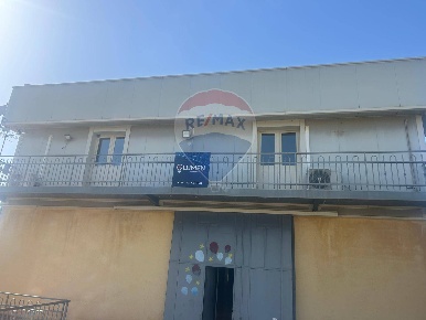 Foto Attività commerciale in SS 113 km, Partinico di 300 m² con 1 locali