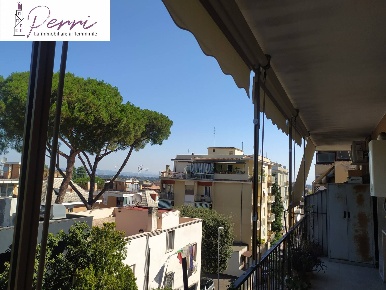 Foto Appartamento in via Caprarola, Roma Tomba di Nerone di 65 m²