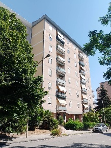 Foto Appartamento in Via Filippo Turati, Caltanissetta Centro di 120 m²