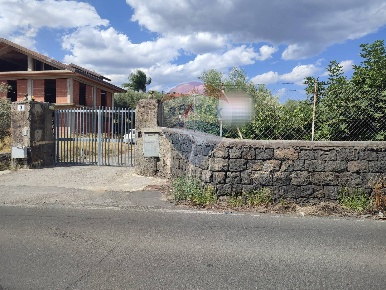 Foto Terreno agricolo in Contrada San Lazzaro, Paternò di 3944 m²