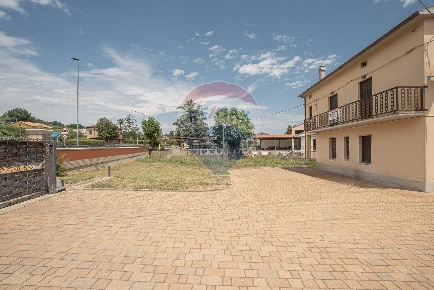 Foto Appartamento in contrada Foreste, Miglianico di 120 m² con 4 locali