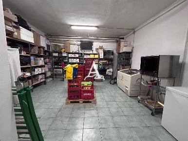 Foto Bar a Mantova Centro di 50 m² con 2 locali in vendita