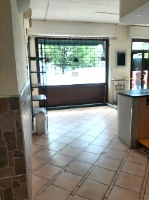 Foto Negozio in via XXIII Marzo 1849, Novara Bicocca di 80 m² con 2 locali