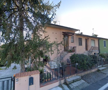 Foto Appartamento a Buti Centro di 62 m² con 3 locali in vendita
