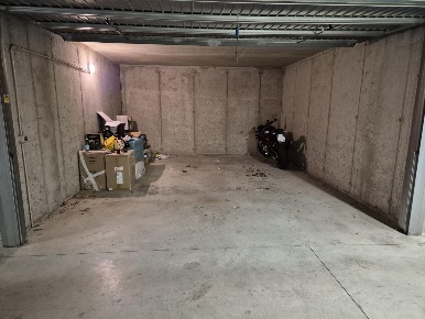 Foto Box a Ornago di 29 m² con 1 locali in vendita