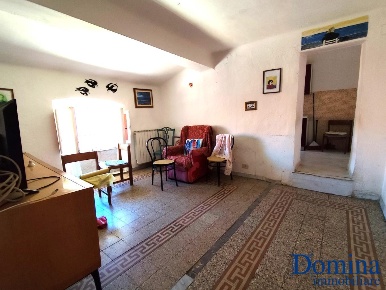 Foto Appartamento a Massa Centro di 80 m² con 4 locali in vendita