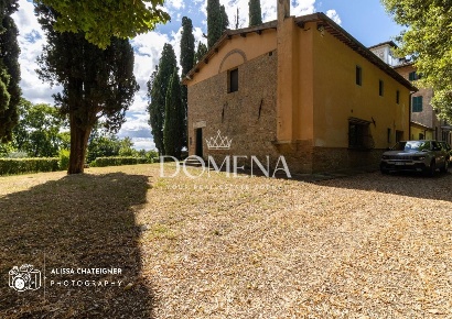 Foto Appartamento a Siena Cappuccini di 180 m² con 7 locali in vendita