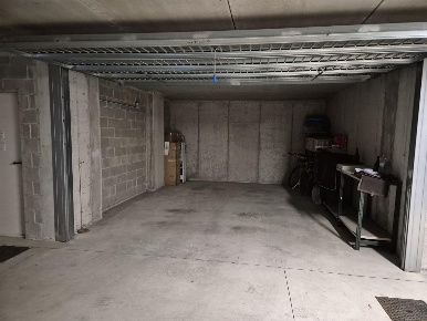 Foto Box a Ornago di 30 m² con 1 locali in vendita