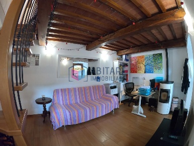 Foto Casa indipendente a Collesalvetti Parrana San Martino di 84 m²