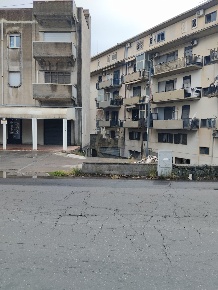 Foto Locale commerciale in Via Nazionale 11, Belpasso Piano Tavola