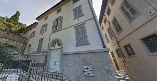 Foto Appartamento in Via solata 9, Bergamo Città Alta di 77 m² con 4 locali