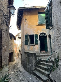 Foto Appartamento in Via Strada Provinciale  43, Faggeto Lario Molina