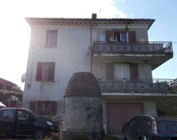 Foto Casa indipendente in Via Vaglimondo Alta, Incisa Scapaccino di 276 m²