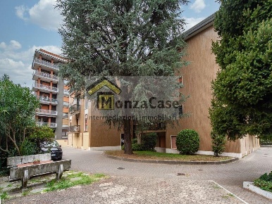 Foto Appartamento in Viale Campania, Monza San Giuseppe di 80 m² in vendita