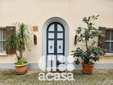 Foto Rustico a Cesena Rio Eremo - Acquarola di 308 m² con 6 locali