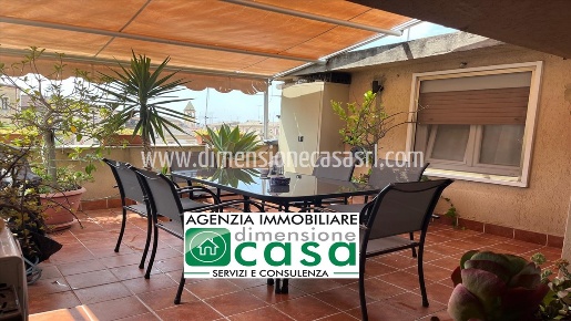 Foto Appartamento in via Messina 6, Caltanissetta di 220 m² con 8 locali