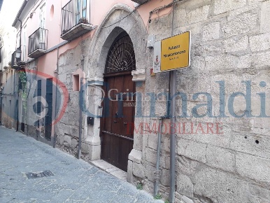 Foto Appartamento in III Settembre, Benevento Centro Storico di 110 m²