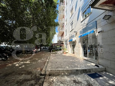 Foto Negozio in Via Ammiraglio Rizzo 65E, Palermo Montepellegrino di 55 m²